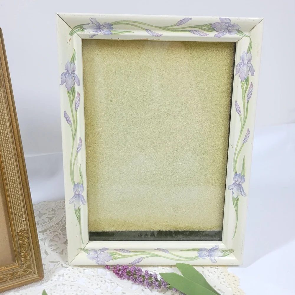 Set of vintage wood ornate picture photo frames 6x8 gold tone cream swan art